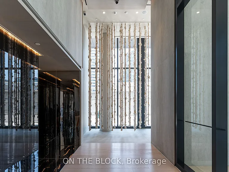 138 Downes St #2801 — Photo 32