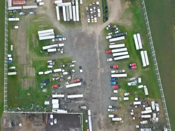 5912 S Cedar Ave, Fresno, CA 93725