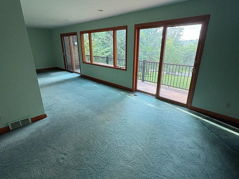 370 E Loveland Ave — Photo 21