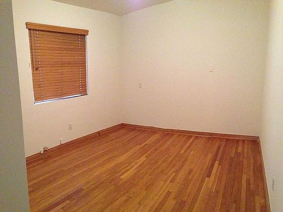 4th image of 5939 Graves Ave #0