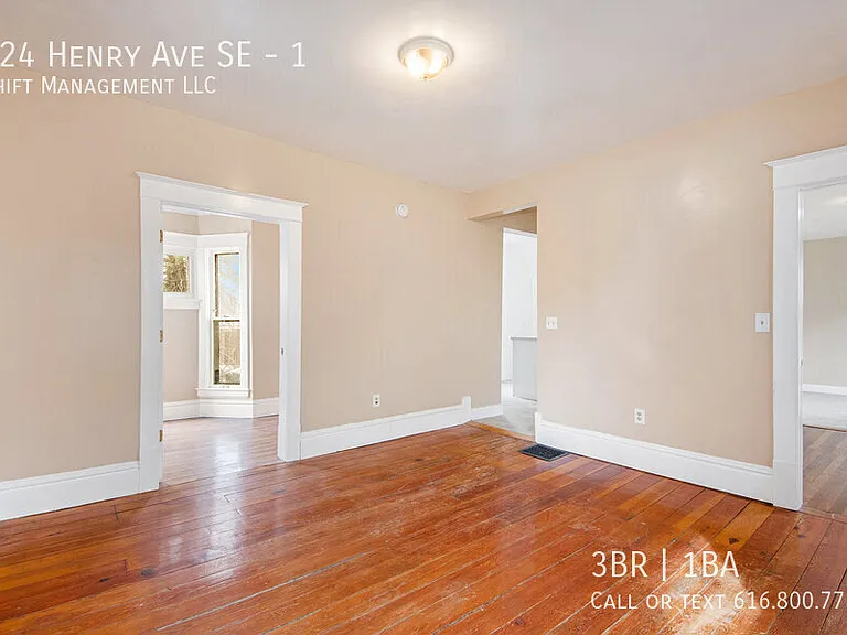 424 Henry Ave SE #1 — Photo 5