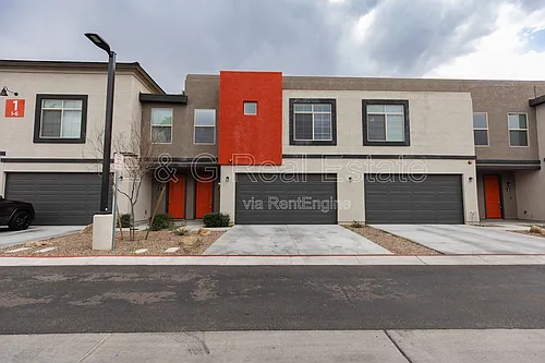 2950 N 38th St Photo 1