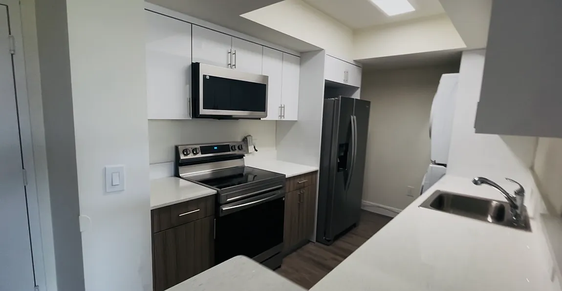 1 bed, 1.0 bath, 700 sqft, $1,925 — Photo 2