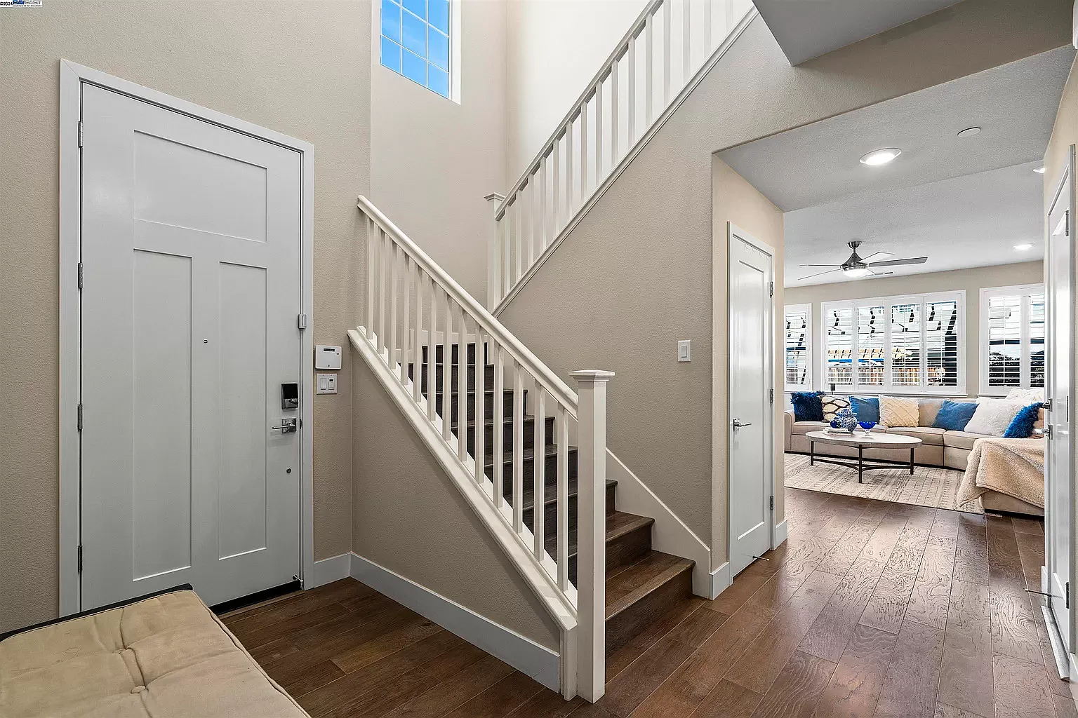 4 bed, 2637 sqft, $4,990 — Photo 3