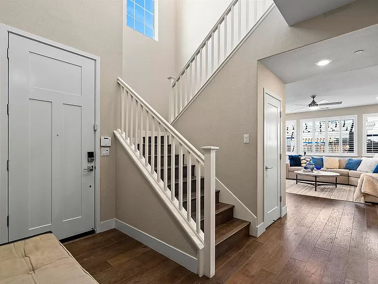 7090 Spumante Way — Photo 3