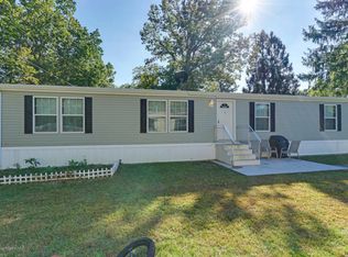 77 Circle Dr, Manchester, NJ 08759