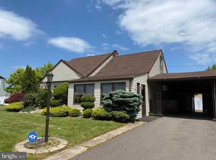 1101 Tomlinson Rd, Philadelphia, PA 19116