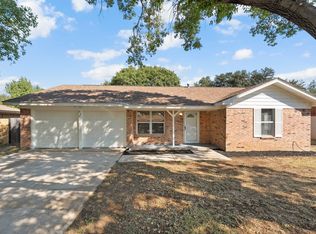 317 E Glendale St, Crowley, TX 76036