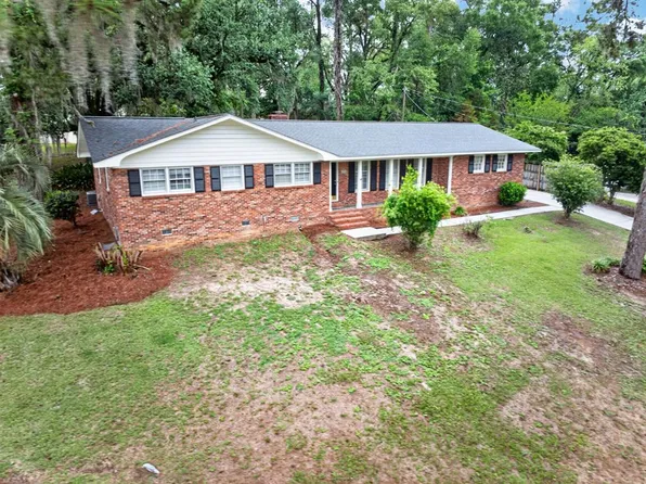 2020 Wood Valley Dr, Valdosta, GA 31602