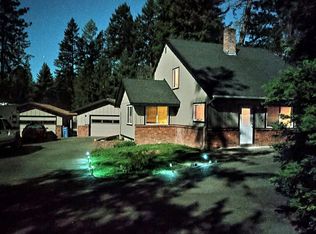 302 Verna Ln, Grants Pass, OR 97527