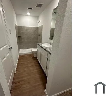 1420 Silver Oak Ln — Photo 16
