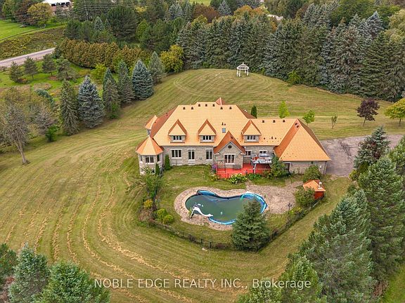 4th image of 7 Walton Dr