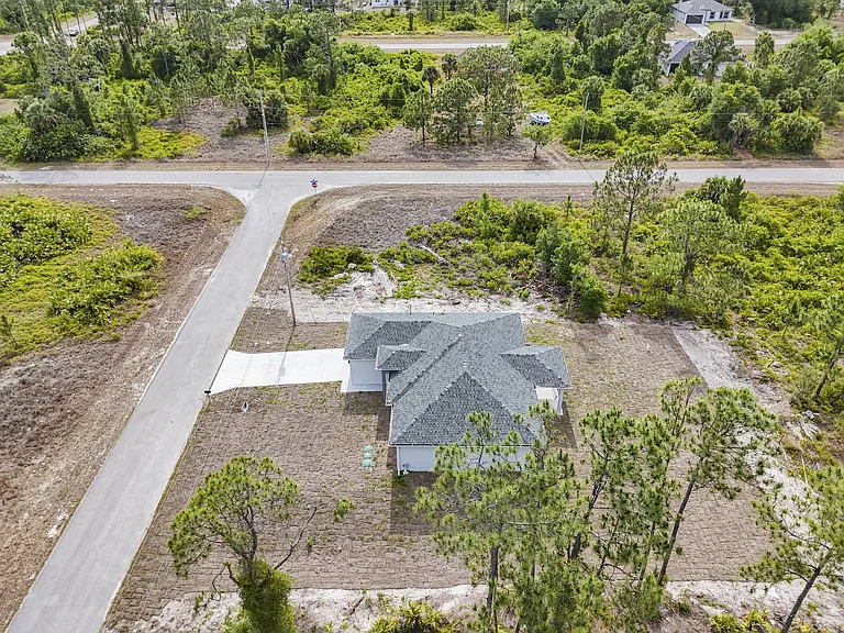 1213 County St E — Photo 11