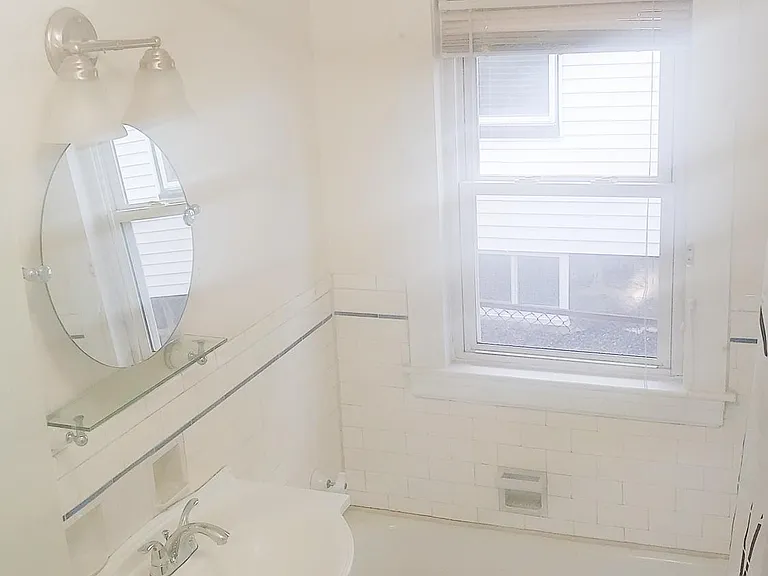 Bothroom