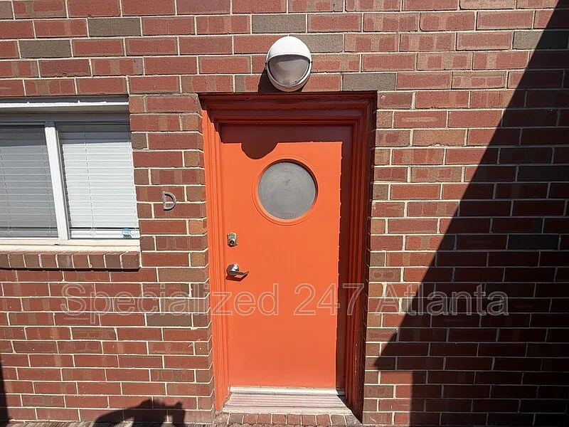 2 bed, 2.5 bath, 1160 sqft, $1,795 — Photo 3