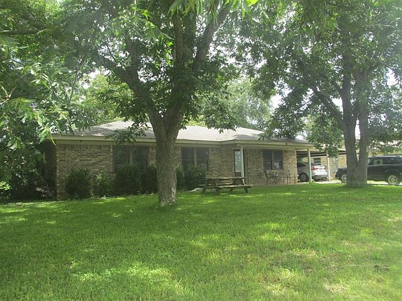 5th image of 215 Crest Dr