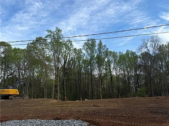 2nd image of 1682 Little Creek Cir