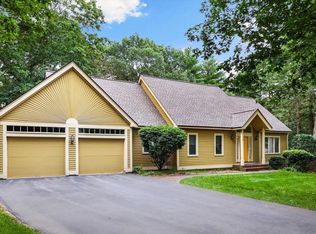 4 Jenny Hill Ln, Nashua, NH 03062