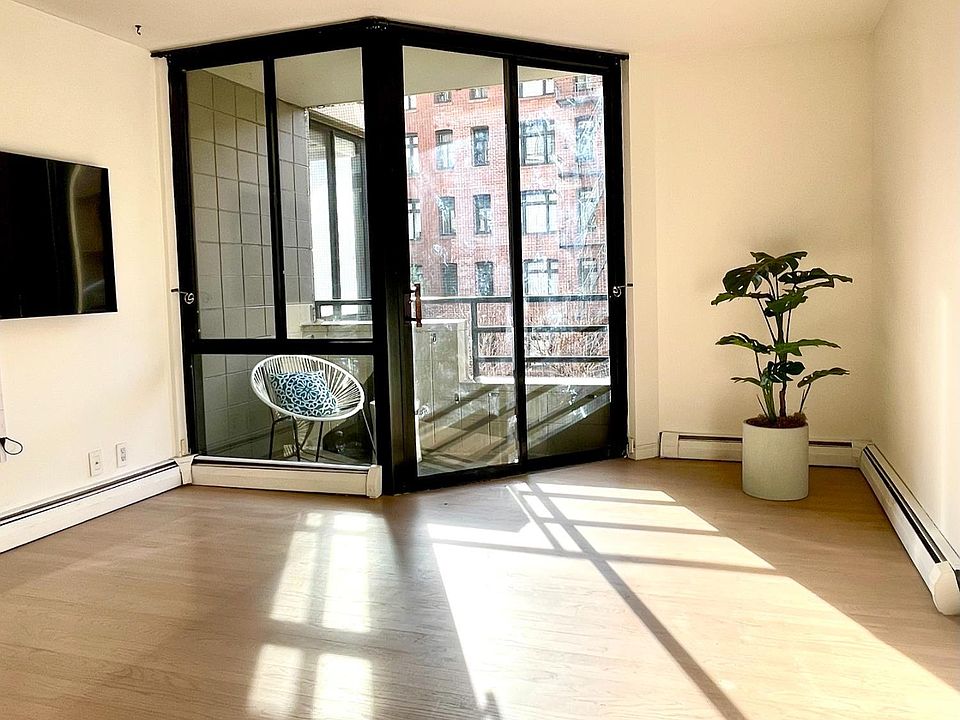 1st image of 900 Bush St APT 309