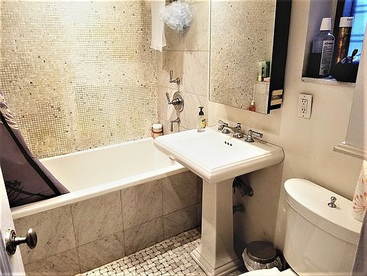4th image of 321 E 48th St #13D