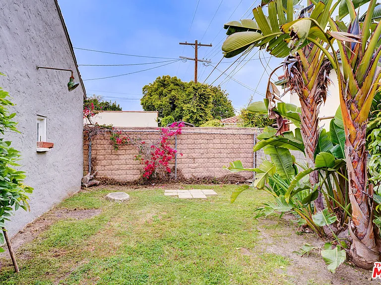 10372 Tennessee Ave — Photo 36