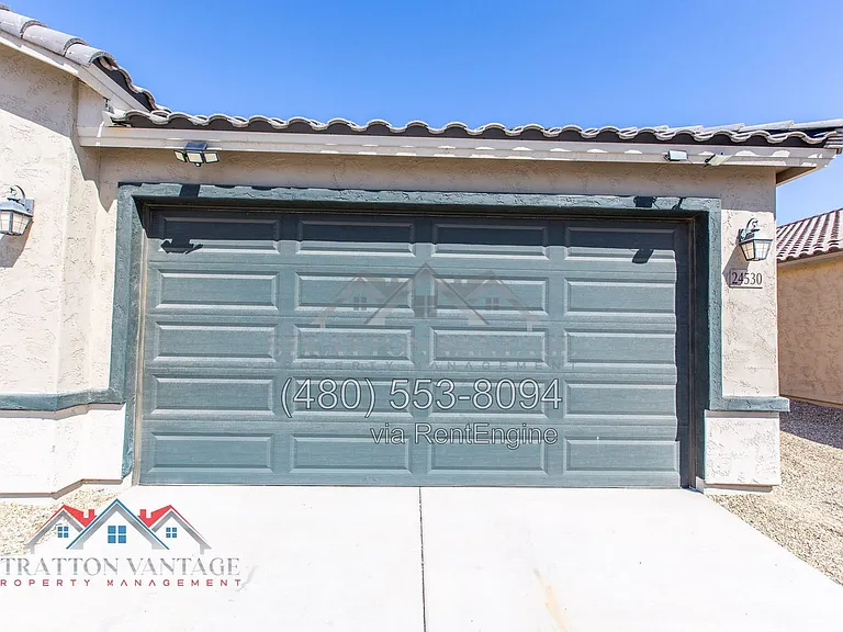 24530 W Flores Dr — Photo 4