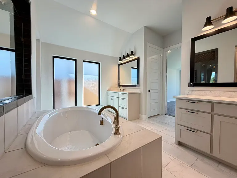 3104 Watterloo Ln — Photo 12