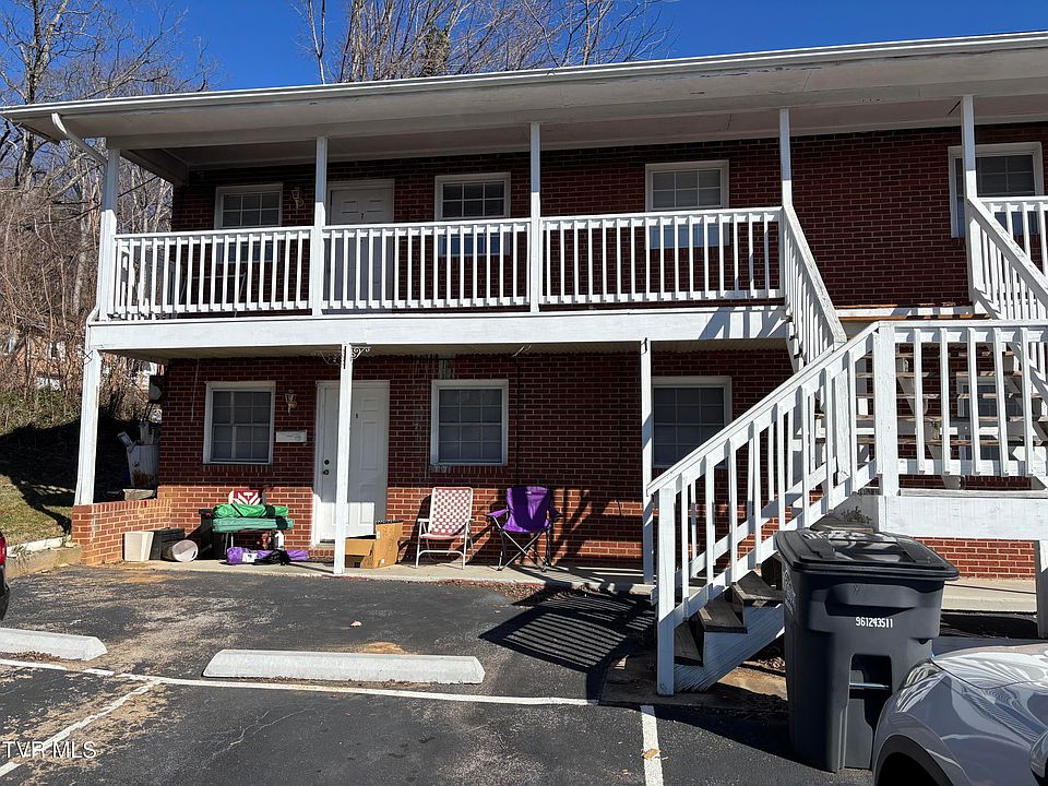 1st image of 1529 Suncrest Dr #7