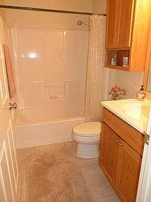 3rd image of 1100 24th St Unit 3