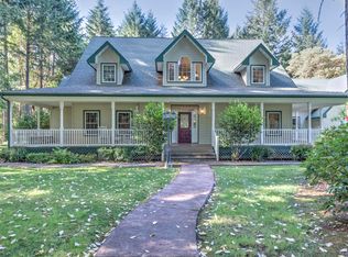 306 White Oak Dr, Cave Junction, OR