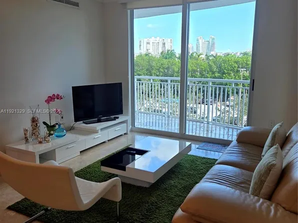1755 Hallandale Beach Blvd #305E, Hallandale, FL 33009