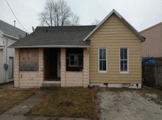 331 S 4th Ave, Canton, IL 61520