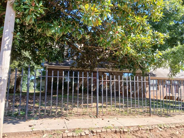 305 6th St NE, Cleveland, TN 37311