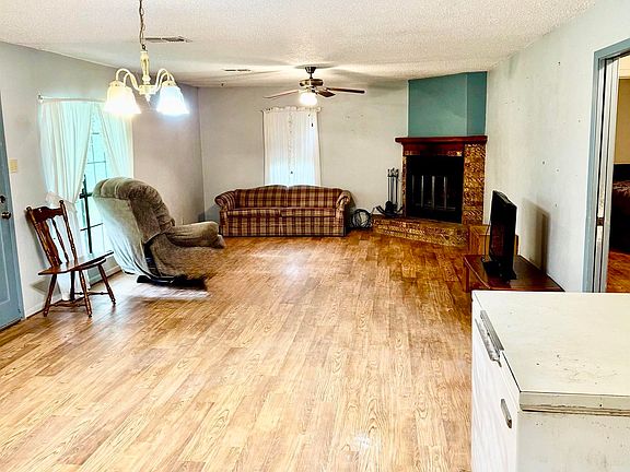 4th image of 231 Private Road 5085