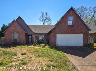 15 Harbor Oaks Cv, Oakland, TN 38060