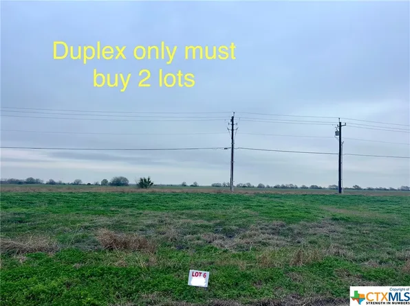 312 Cardinal Dr, Port Lavaca, TX 77979