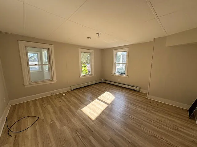 1 bed, 800 sqft, $1,575 — Photo 2
