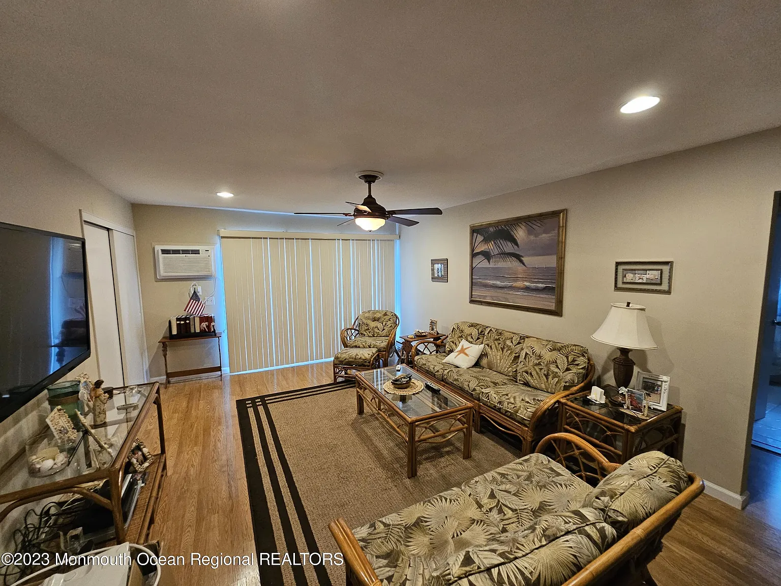 2 bed, 1.0 bath, 1032 sqft, $2,150 — Photo 3