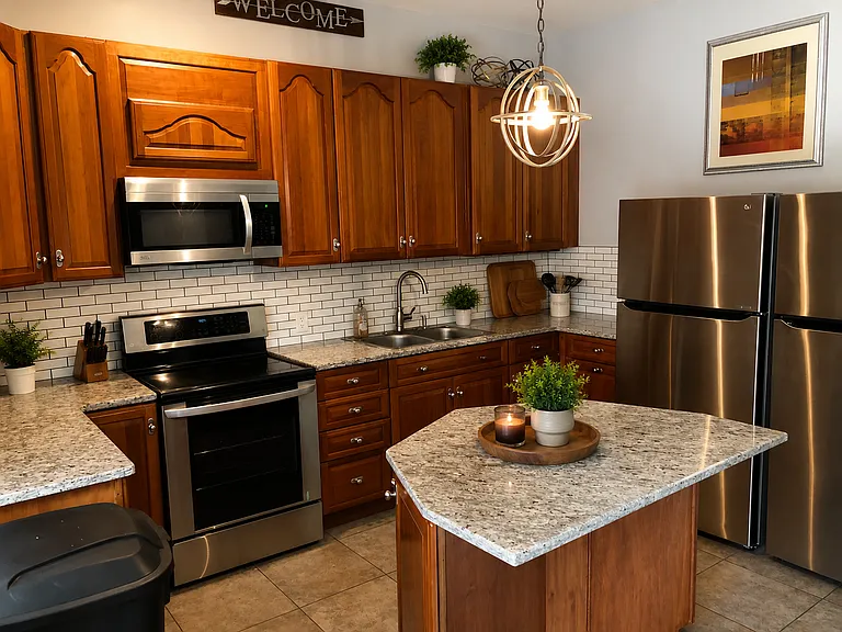 829 Beckwith St SW #2 — Photo 2