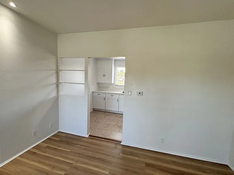 1957 Frank St / 2519 Virginia Ave — Photo 12
