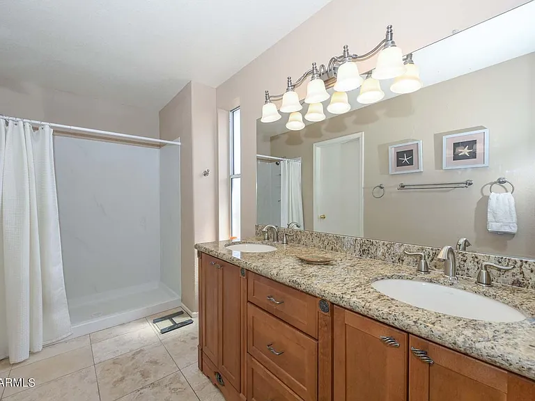 10509 W Runion Dr — Photo 16