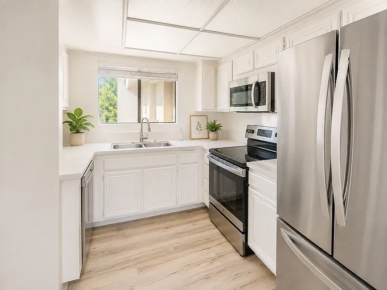 751 Birchpark Cir #204 — Photo 3