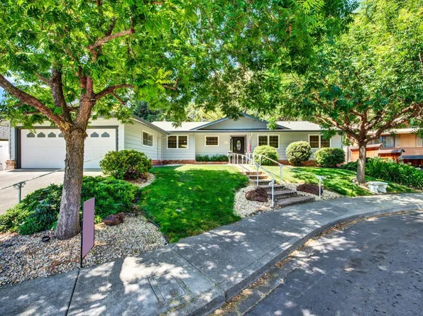 2917 Brookwood Drive, Napa, CA 94558