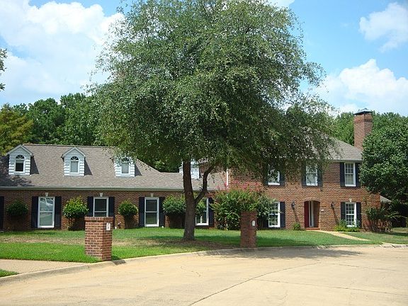 5th image of 15 Dogwood Pl