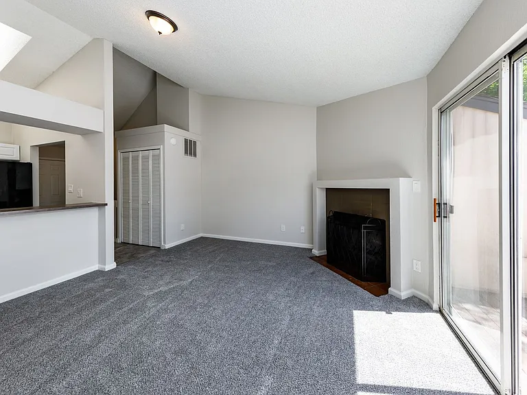 4571 Lamplighter Cir — Photo 17