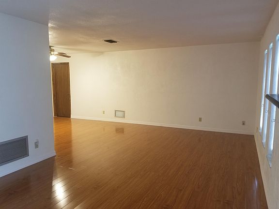 2nd image of 742 Boston Ave