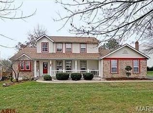 210 Lazy Ridge Dr, Saint Charles, MO 63304