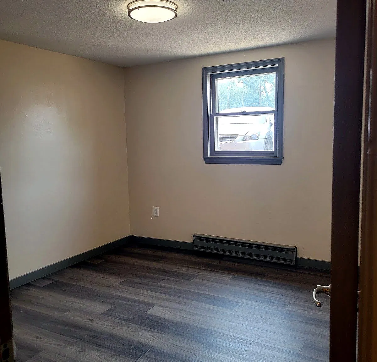 2 bed, 850 sqft, $1,950 — Photo 3