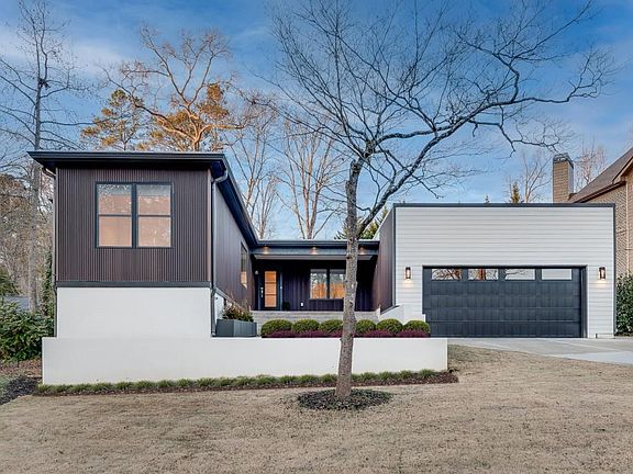 2nd image of 2362 Greenglade Rd NE