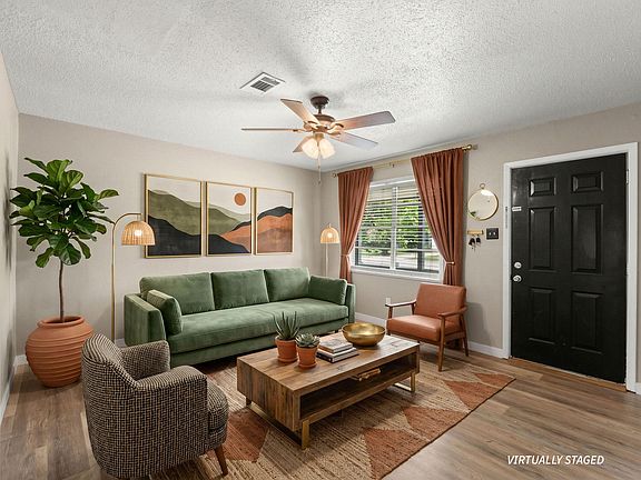 4th image of 305 Ivy St